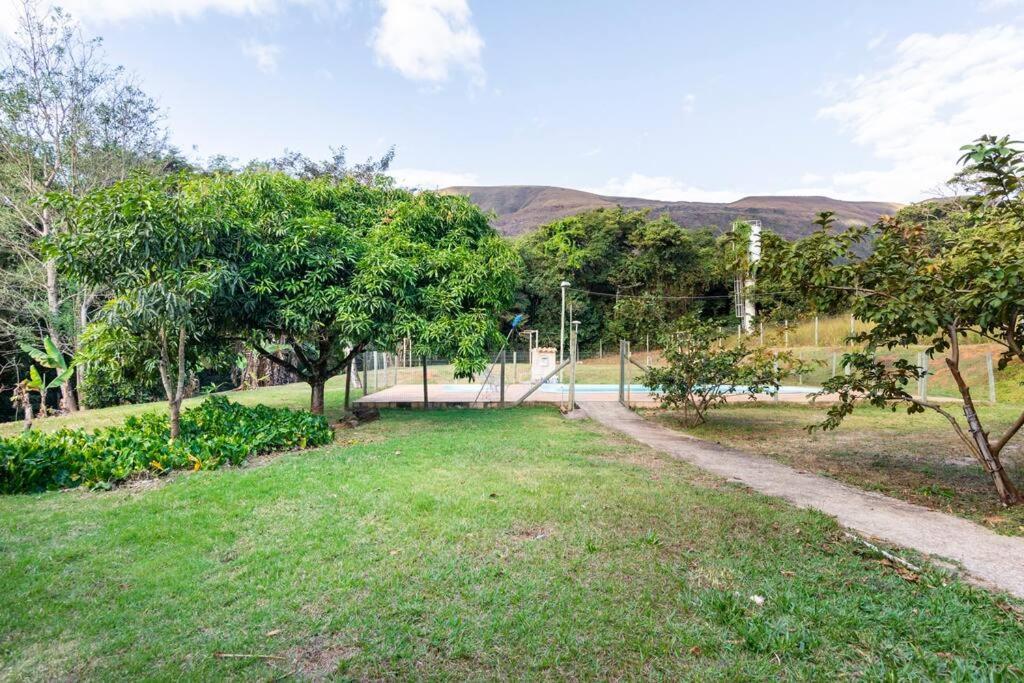 Sítio da Tia lucia perto da montanha Vila Brumadinho Exterior foto