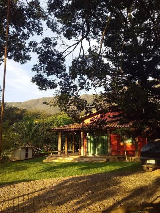Sítio da Tia lucia perto da montanha Vila Brumadinho Exterior foto